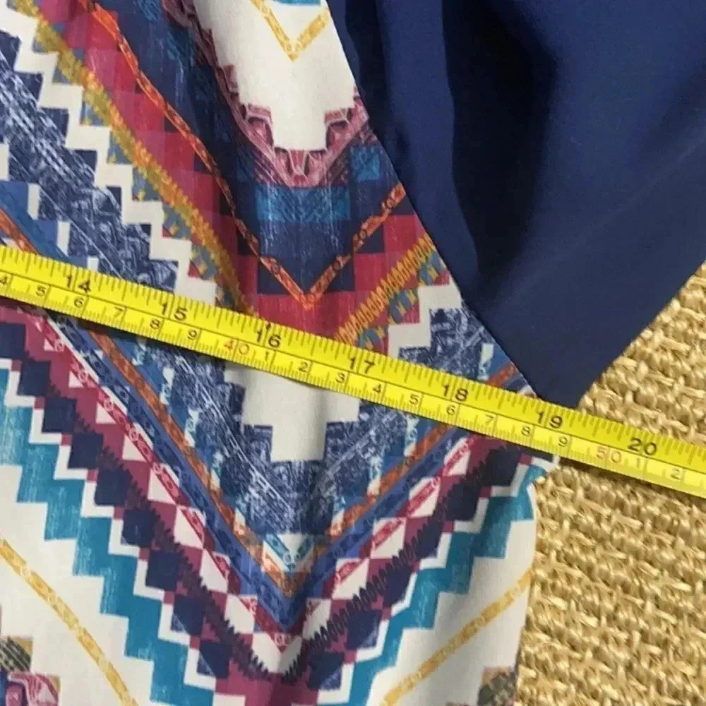 Rewind sz L multicolor blouse with blue sleeves and back - Picture 7 of 10